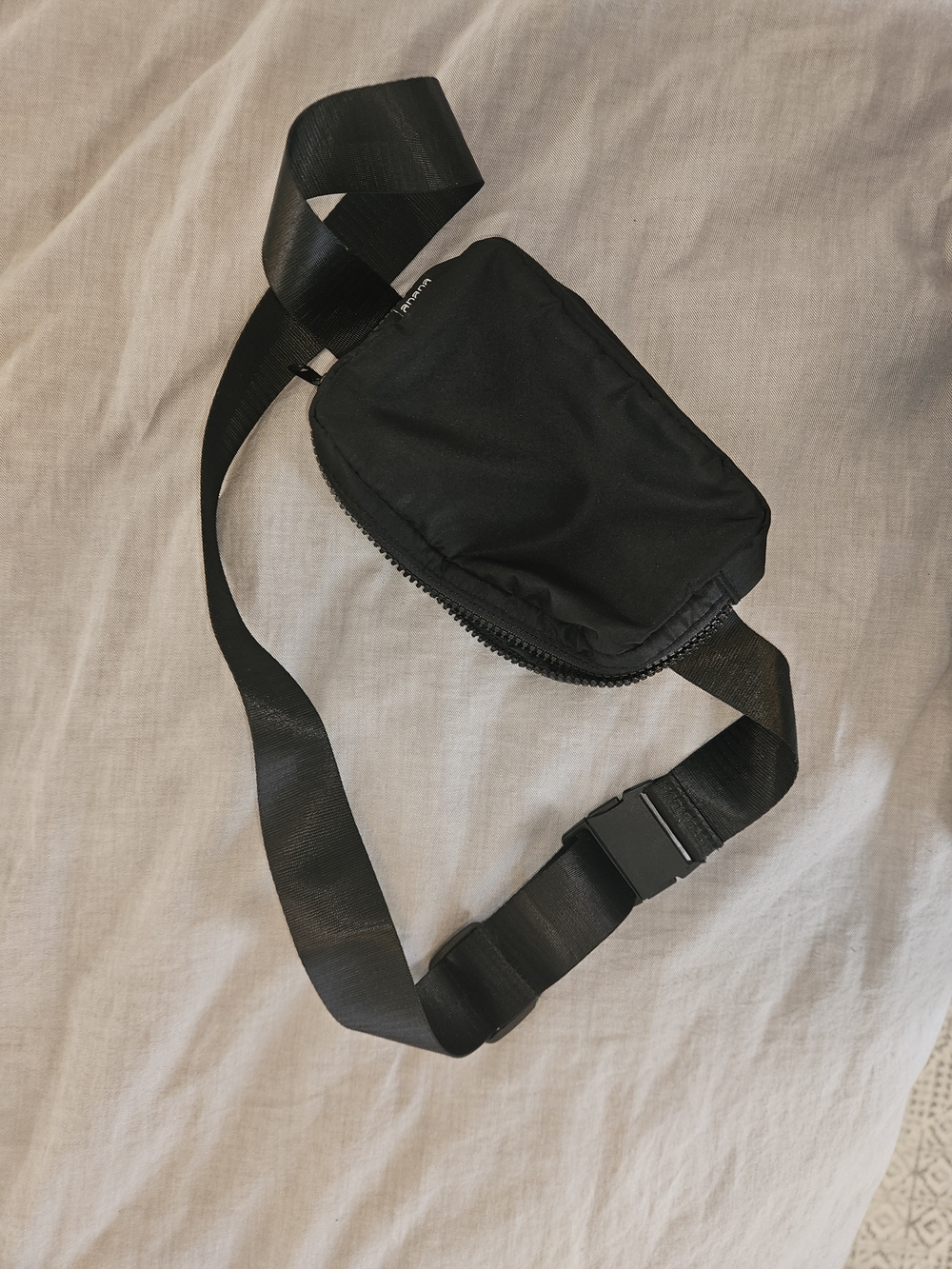Apana Black Crossbody Belt Bag